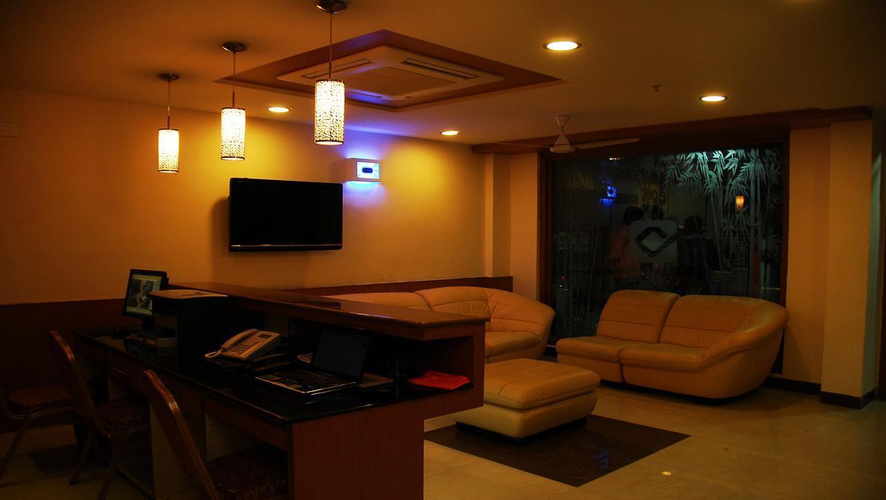 Khammam Budget Hotel מראה חיצוני תמונה