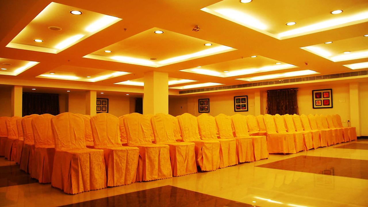 Khammam Budget Hotel מראה חיצוני תמונה