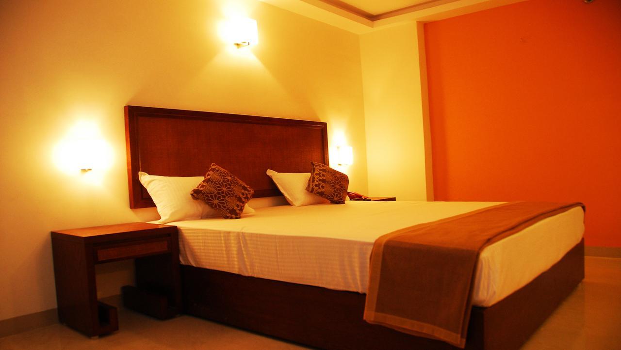 Khammam Budget Hotel מראה חיצוני תמונה