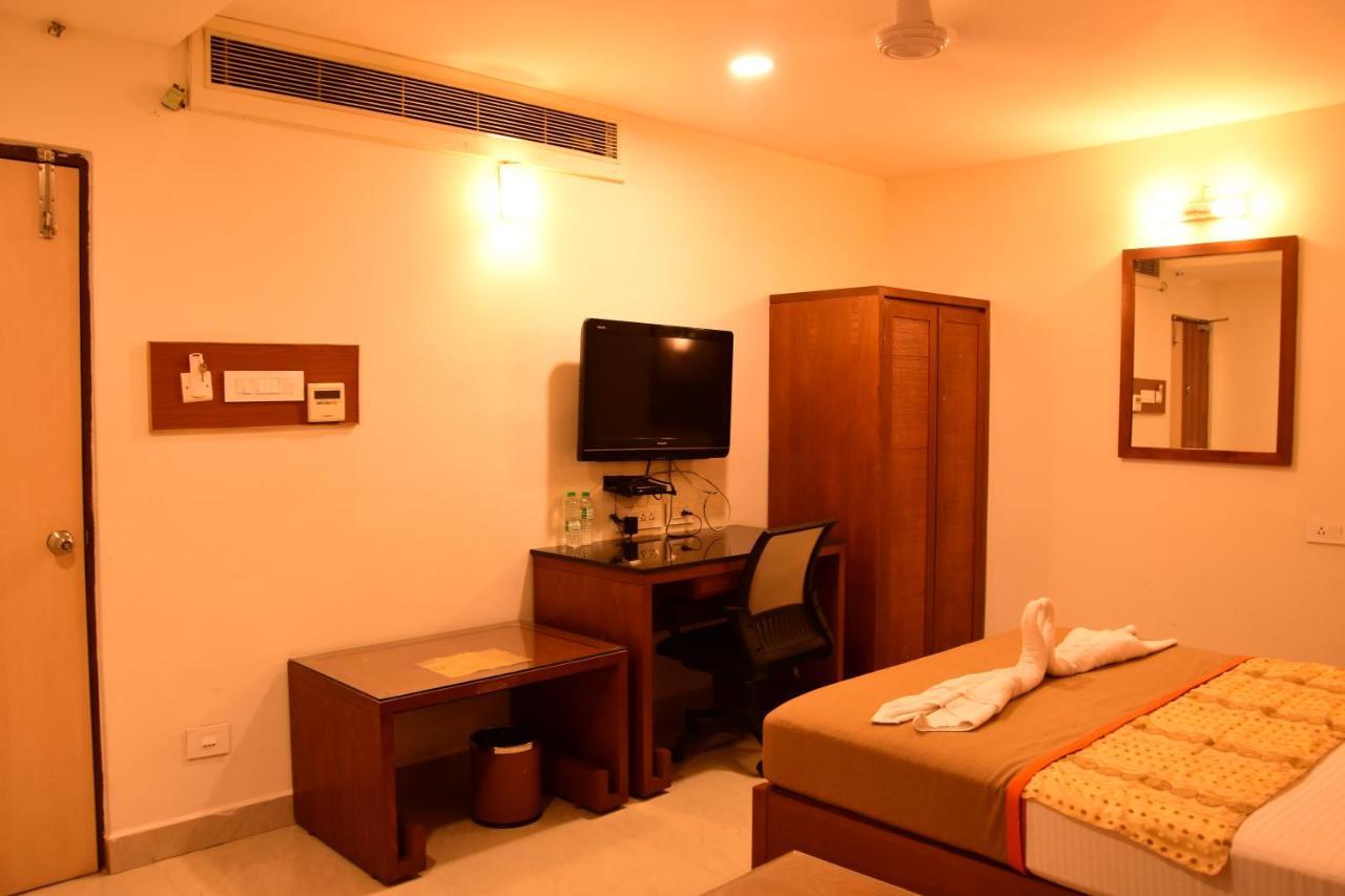 Khammam Budget Hotel מראה חיצוני תמונה
